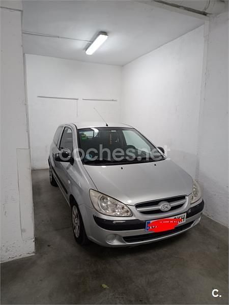 Usado Hyundai Getz 66 CV (48 kW) 2008 Gris / plata Utilitario