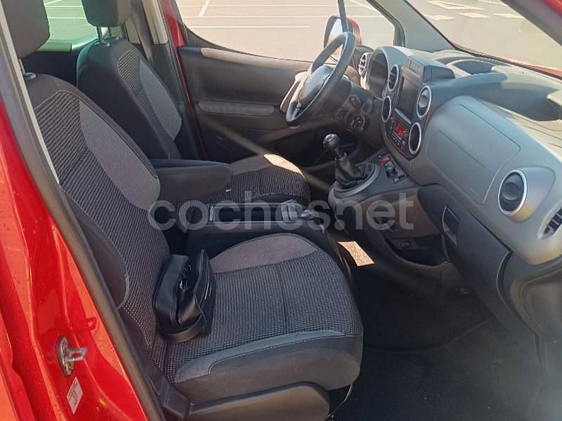 Usado Peugeot Partner Tepee Outdoor 110 CV (80 kW) 2016 Rojo Monovolumen