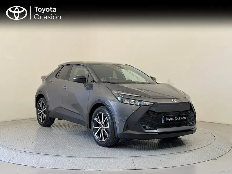 Usado Toyota C-HR Advance 140 CV (102 kW) 2025 Gris / plata SUV
