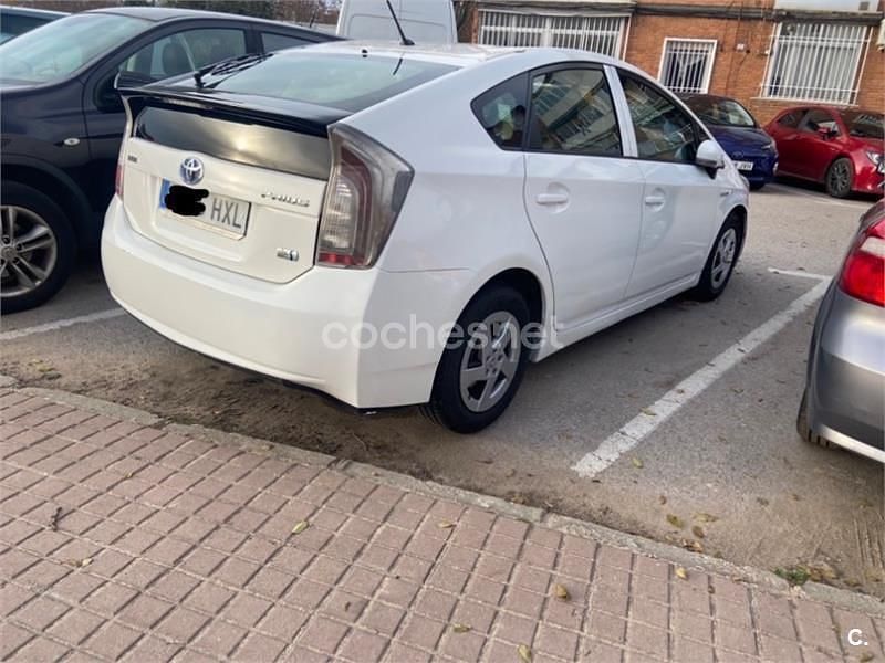 Begagnad Toyota Prius Eco 136 HK (100 kW) 2012 Vit Sedan