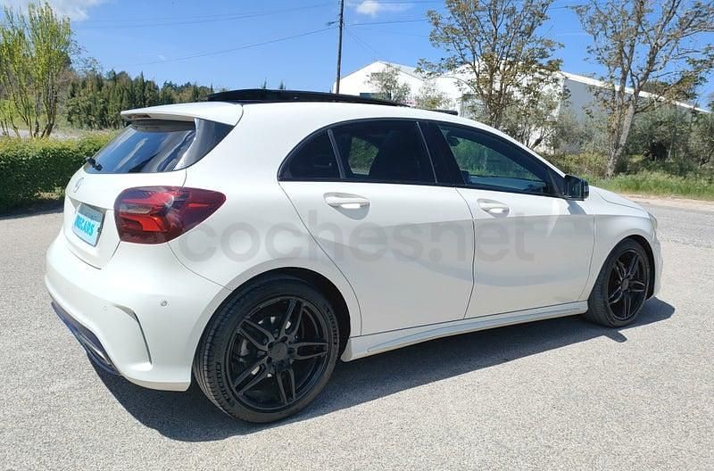 Usado Mercedes A200 AMG line 136 CV (100 kW) 2016 Blanco Berlina