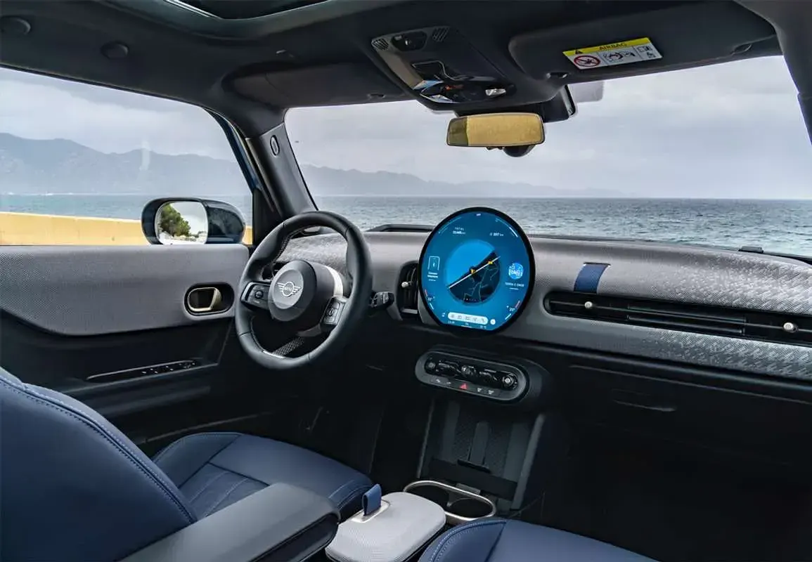 Usado Mini Cooper Essential 156 CV (114 kW) 2024 Blanco Utilitario