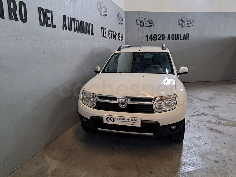 Usado Dacia Duster Lauréate 105 CV (77 kW) 2011 Blanco SUV