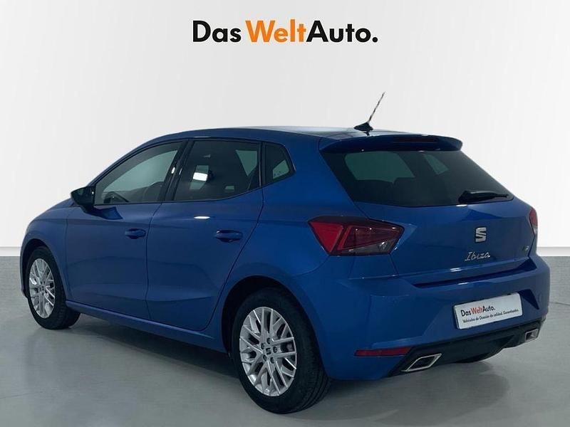Usado Seat Ibiza FR 115 CV (84 kW) 2025 Azul Utilitario