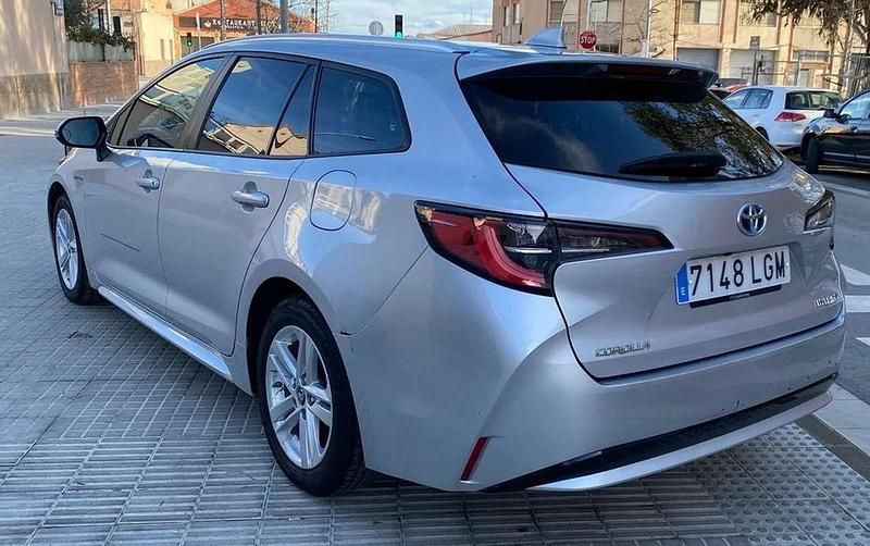 Usado Toyota Corolla Active 184 CV (135 kW) 2020 Gris Familiar