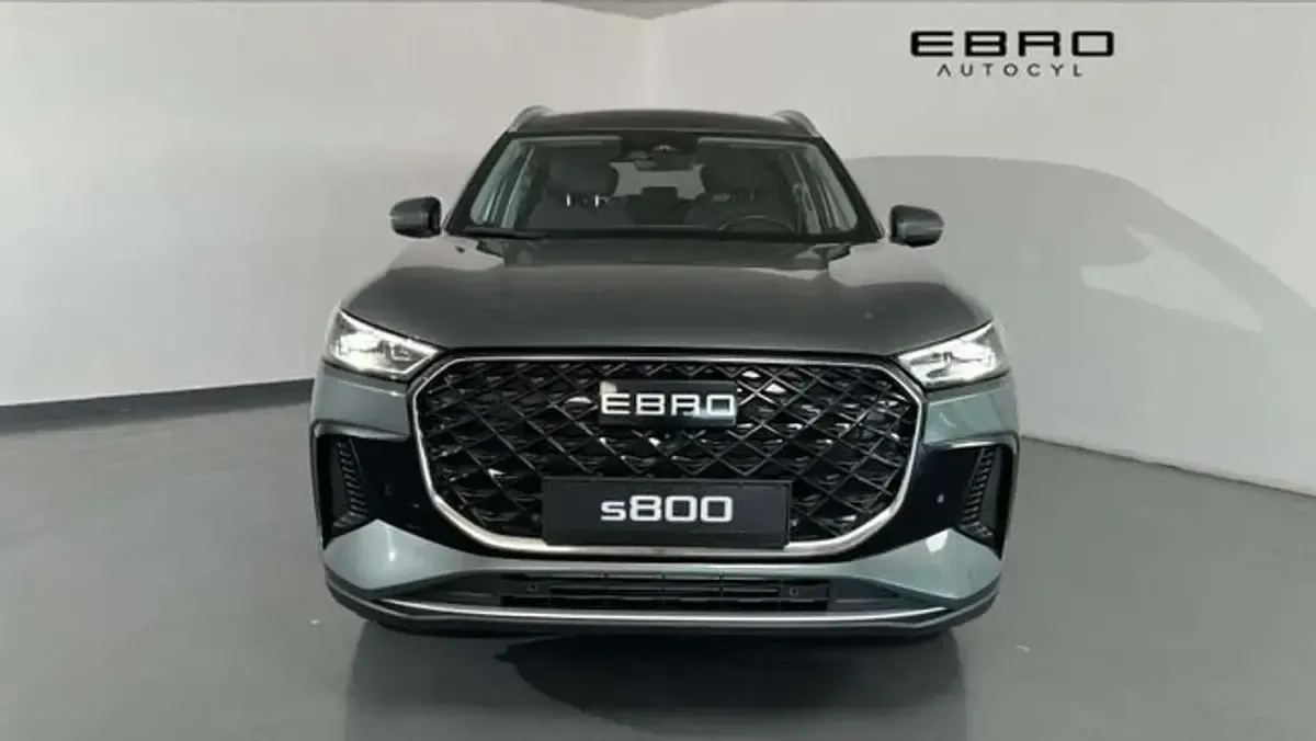 Usado Ebro s800 147 CV (108 kW) 2025 Gris SUV