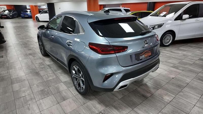 Usado Kia XCeed 141 CV (103 kW) 2020 Gris SUV