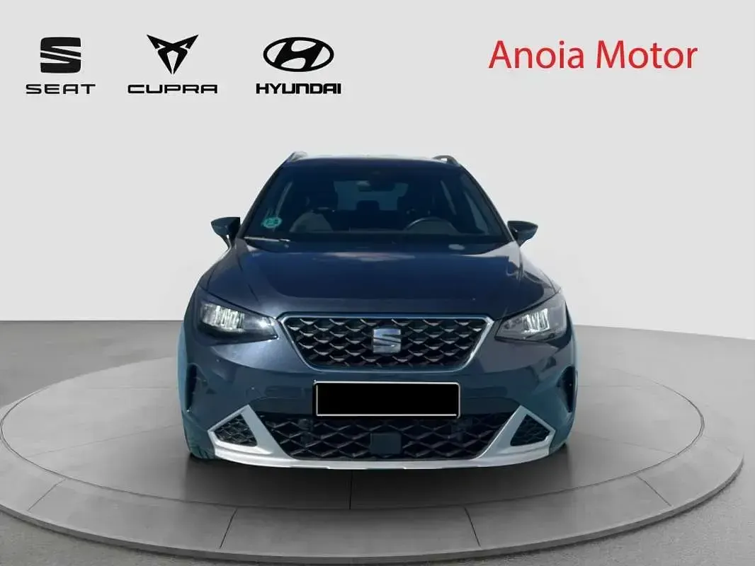 Usado Seat Arona 116 CV (85 kW) 2025 Gris SUV