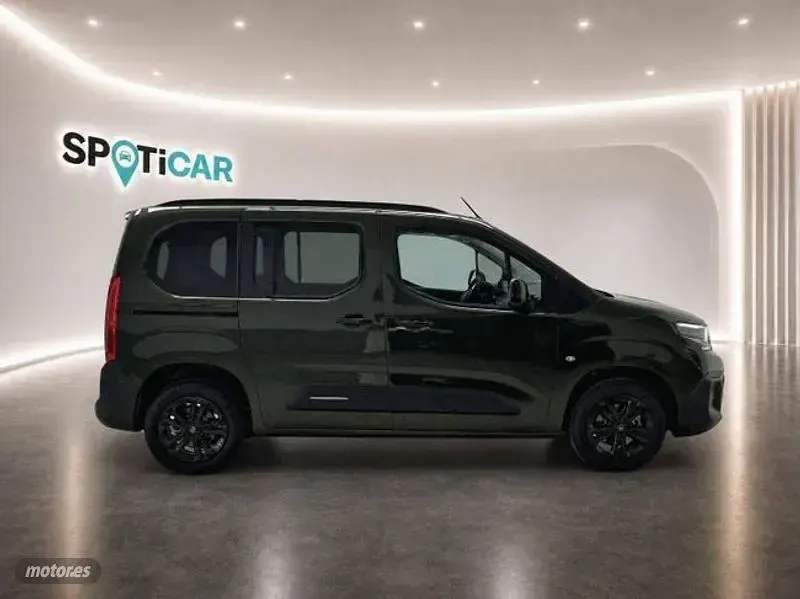 Nuevo Citroën Berlingo 100 CV (73 kW) 2026 Verde Monovolumen