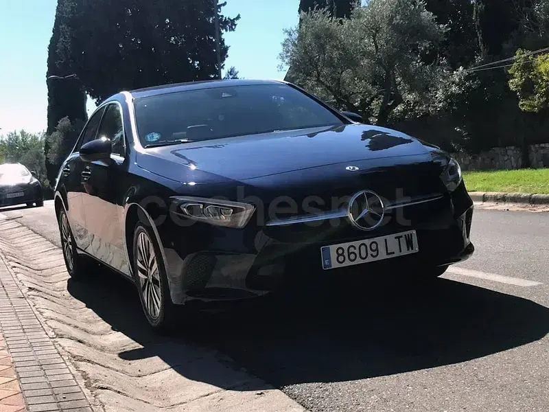 Usado Mercedes A250 218 CV (160 kW) 2021 Azul Berlina