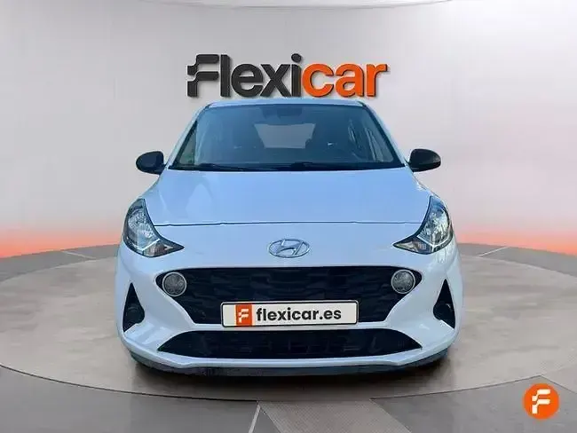 Usado Hyundai i10 67 CV (49 kW) 2022 Blanco Utilitario