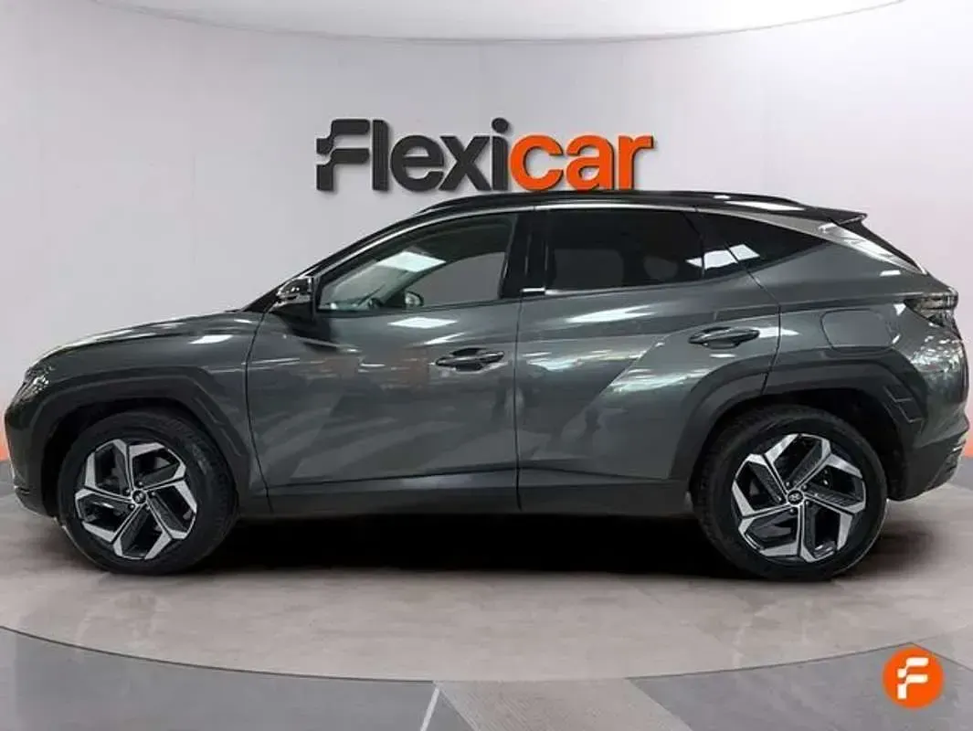 Usado Hyundai Tucson 230 CV (169 kW) 2021 Gris SUV