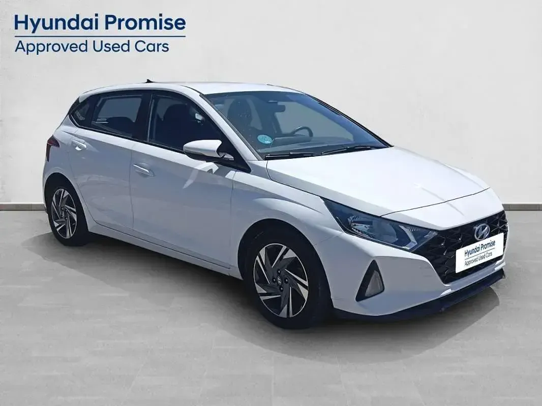 Usado Hyundai i20 101 CV (74 kW) 2022 Blanco Utilitario