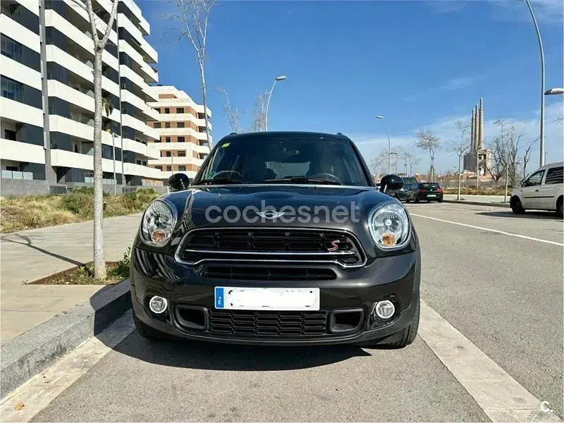 Usado Mini Cooper S Countryman 190 CV (139 kW) 2017 Gris / plata SUV