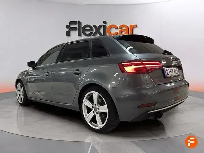 Usado Audi A3 184 CV (135 kW) 2017 Gris Utilitario