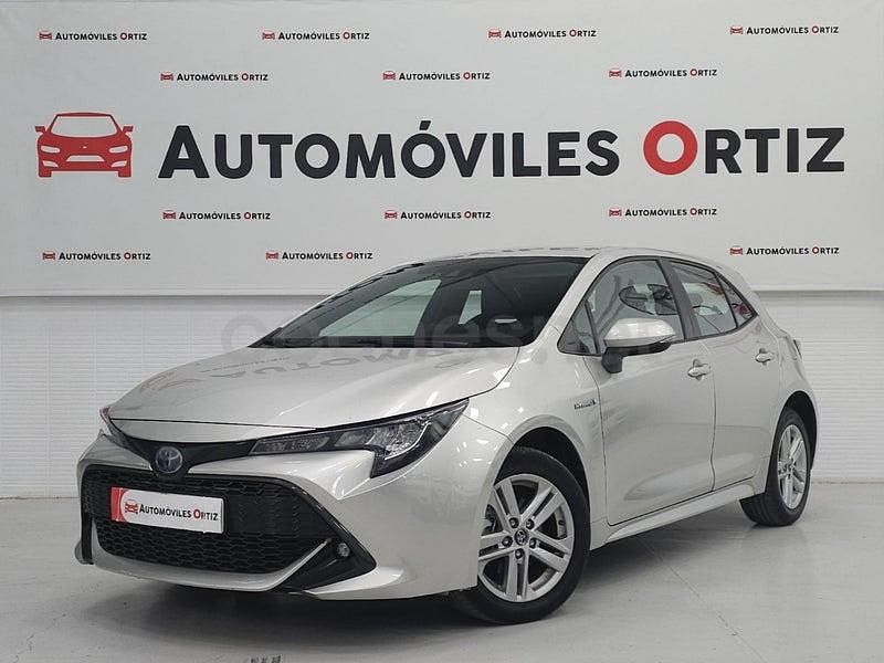 Usado Toyota Corolla Active 122 CV (89 kW) 2019 Gris / plata Berlina