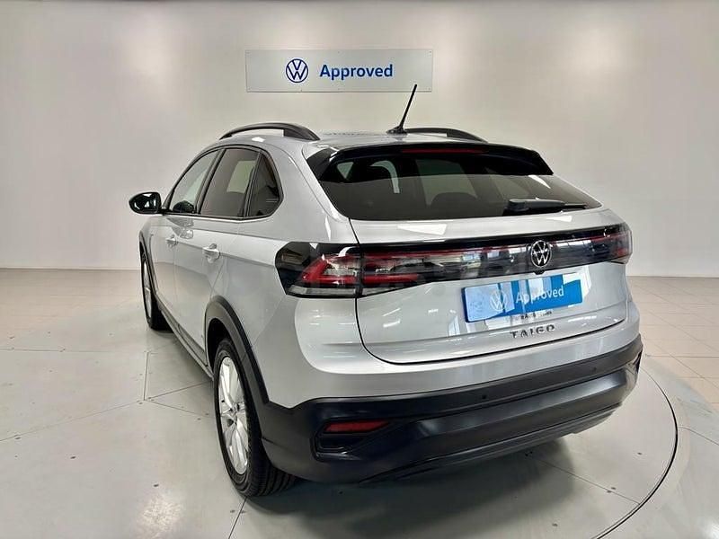 Usado VW Taigo Life 110 CV (80 kW) 2024 Gris / plata SUV