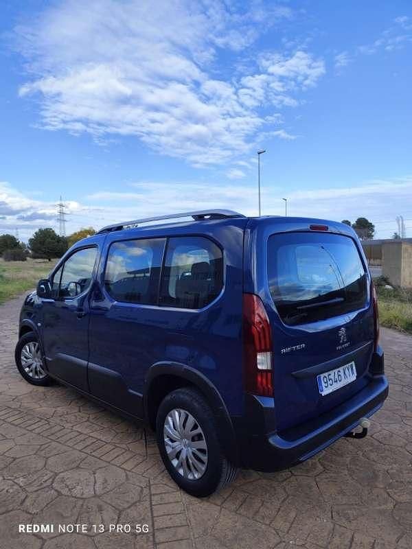Usado Peugeot Rifter Access 100 CV (73 kW) 2019 Azul Monovolumen