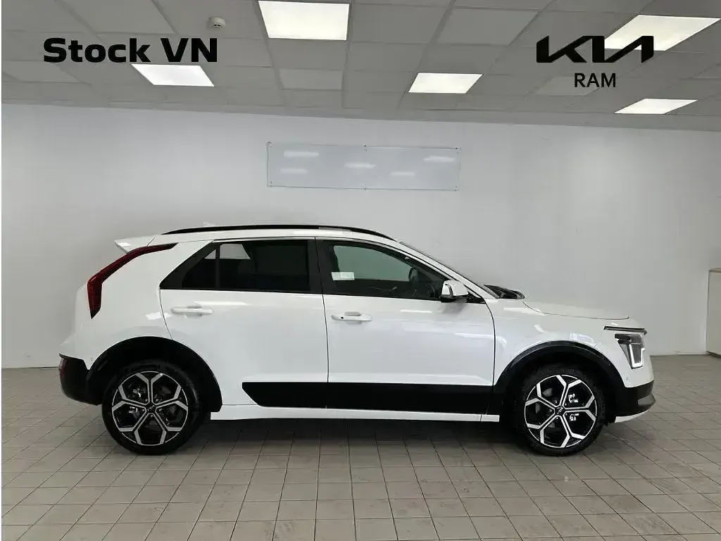 Novo Kia Niro 139 HP (102 kW) 2026 Branco SUV