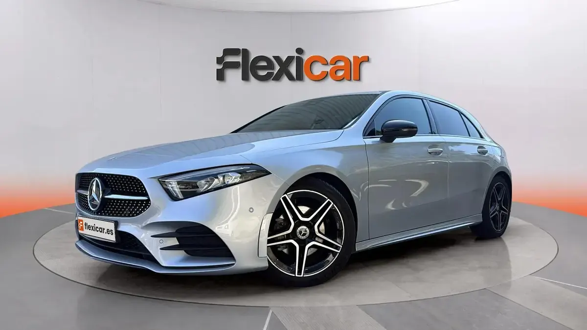 Usado Mercedes A200 150 CV (110 kW) 2022 Gris Berlina