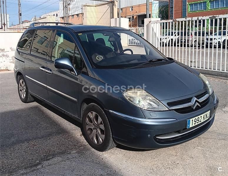 Usado Citroën C8 Exclusive 138 CV (101 kW) 2010 Gris / plata Monovolumen
