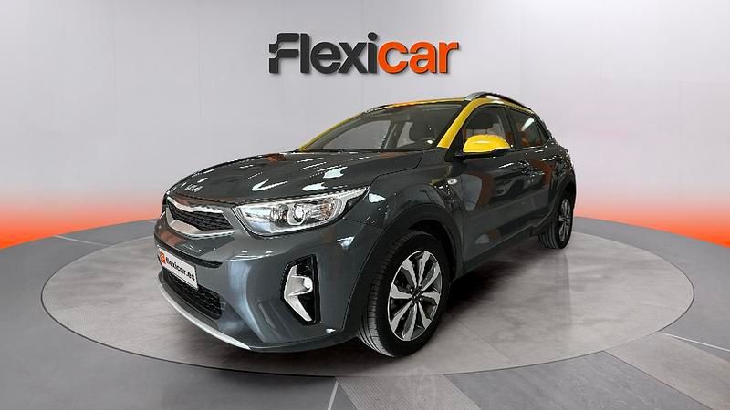 Usado Kia Stonic 101 CV (74 kW) 2021 Gris SUV