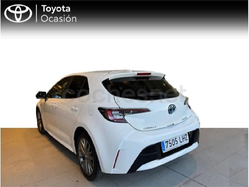 Usado Toyota Corolla Style 122 CV (89 kW) 2020 Blanco Berlina