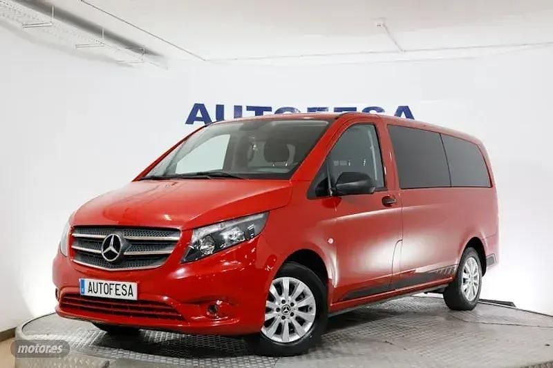 Rojo Usado 2019 Mercedes Vito Monovolumen | 32.450 € (Precio justo) - Imagen 1/4