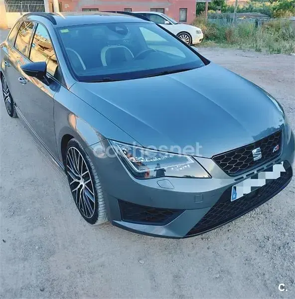 Usado Seat Leon ST CUPRA 280 CV (205 kW) 2015 Gris / plata Familiar