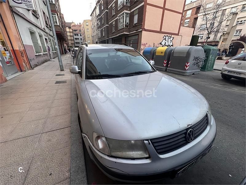 Usado VW Passat Trendline 125 CV (91 kW) 2000 Blanco Berlina