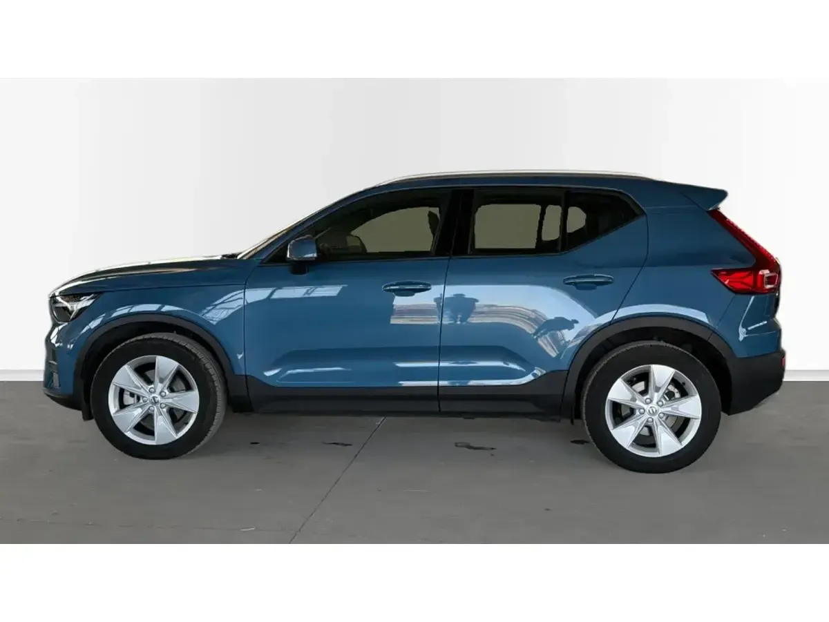 Usado Volvo XC40 Core 163 CV (119 kW) 2025 Azul SUV