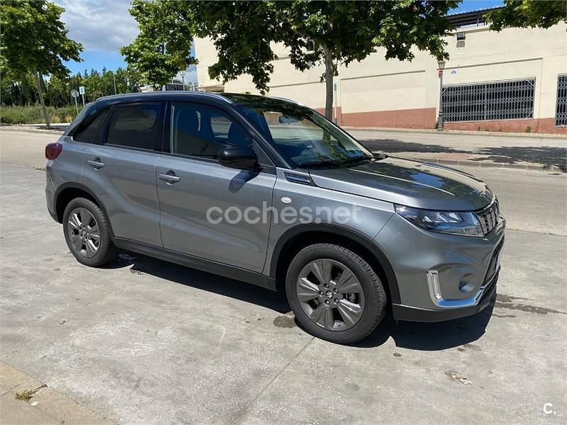 Gris / plata Usado 2020 Suzuki Vitara SUV | 17.200 € (Buen precio) - Imagen 1/4