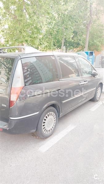Usado Lancia Phedra 136 CV (100 kW) 2007 Negro Monovolumen