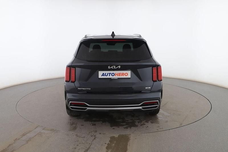 Usado Kia Sorento Active 230 CV (169 kW) 2023 Gris SUV