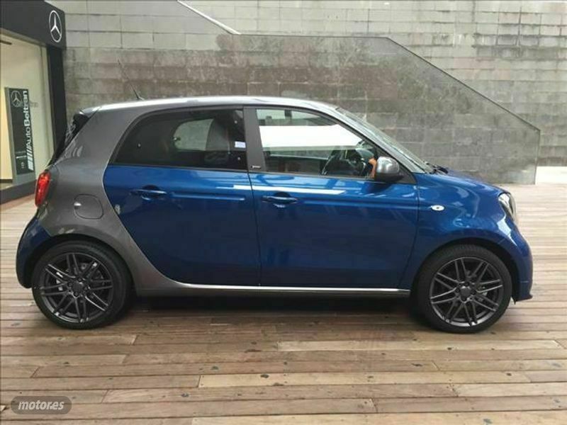 Usado Smart ForFour Passion 90 CV (66 kW) 2017 Azul Utilitario