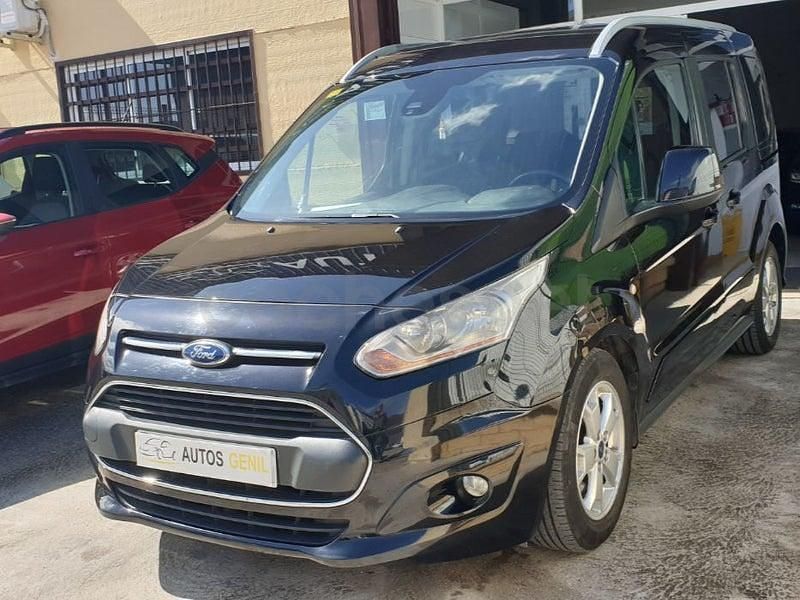 Usado Ford Tourneo Connect Trend 100 CV (73 kW) 2014 Negro Monovolumen