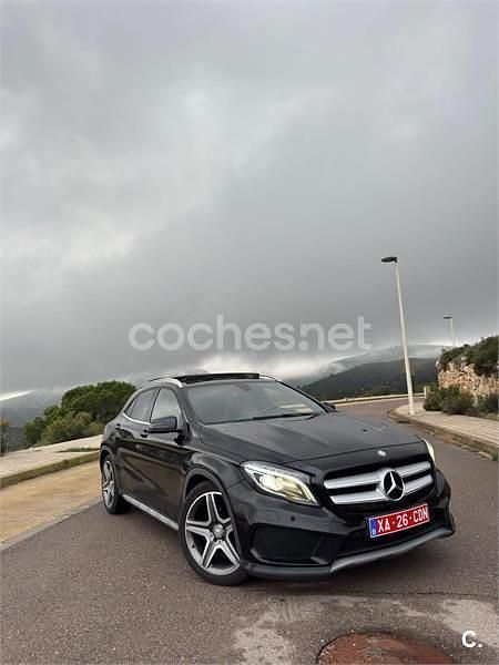Usado Mercedes GLA180 AMG line 122 CV (89 kW) 2016 Negro SUV