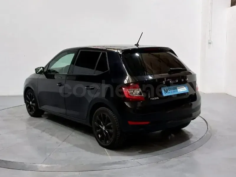 Usado Skoda Fabia 95 HP (69 kW) 2021 Preto Citadino
