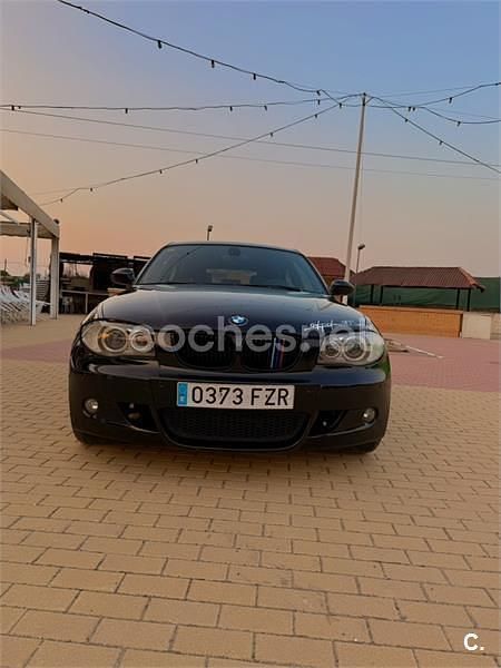 Negro Usado 2008 BMW 118 Utilitario | 5500 € (Precio justo) - Imagen 1/4