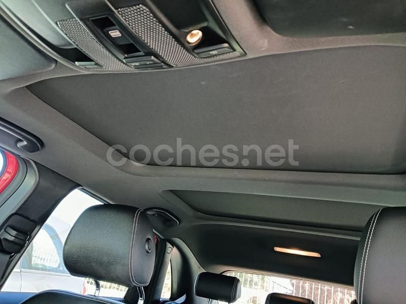 Usado Mercedes B180 122 CV (89 kW) 2018 Rojo Monovolumen