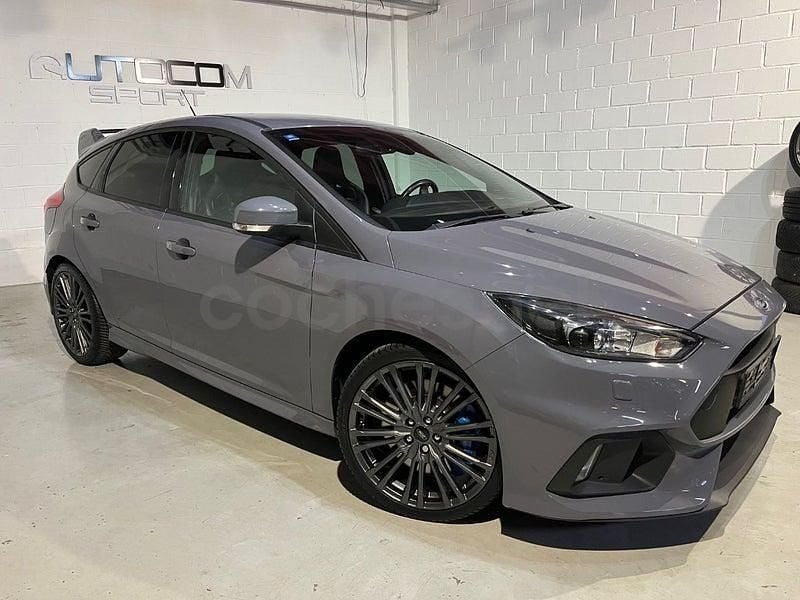 Usado Ford Focus RS 350 CV (257 kW) 2016 Gris / plata Berlina