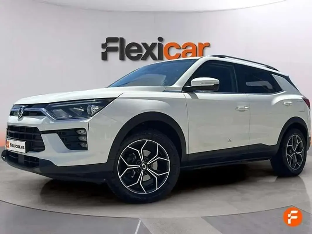 Usado SsangYong Korando 150 CV (110 kW) 2024 Blanco SUV