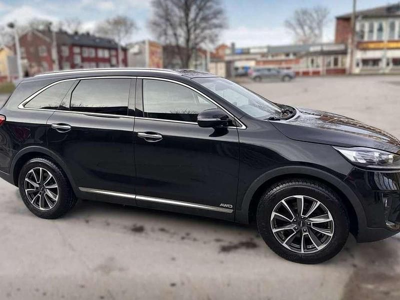 Usado Kia Sorento Active 197 CV (144 kW) 2019 Negro SUV