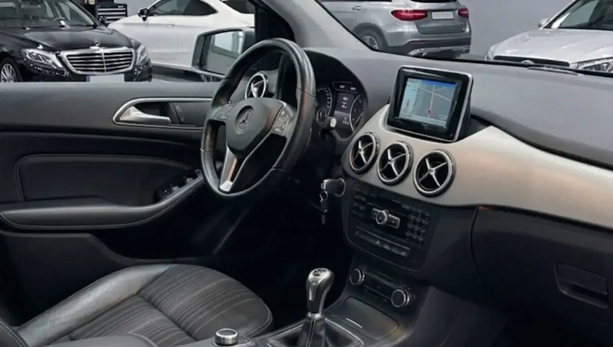 Brugt Mercedes B180 122 HK (89 kW) 2013 Grå MPV