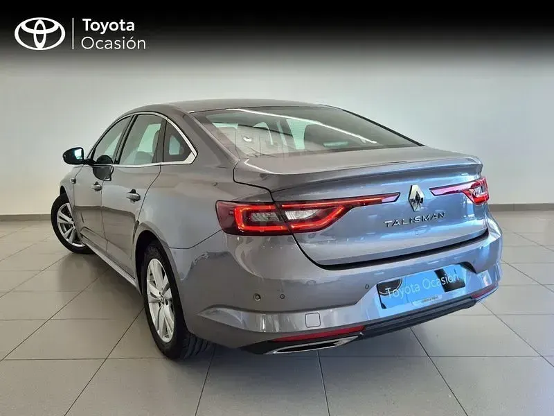 Usado Renault Talisman Zen 160 CV (117 kW) 2017 Gris / plata Berlina
