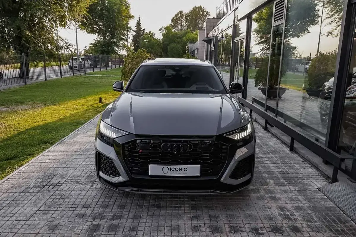 Usado Audi RS Q8 Advanced 600 CV (441 kW) 2022 Gris SUV