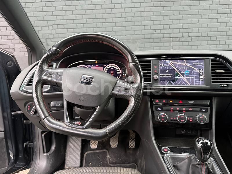 Usado Seat Leon FR 150 CV (110 kW) 2020 Gris / plata Familiar