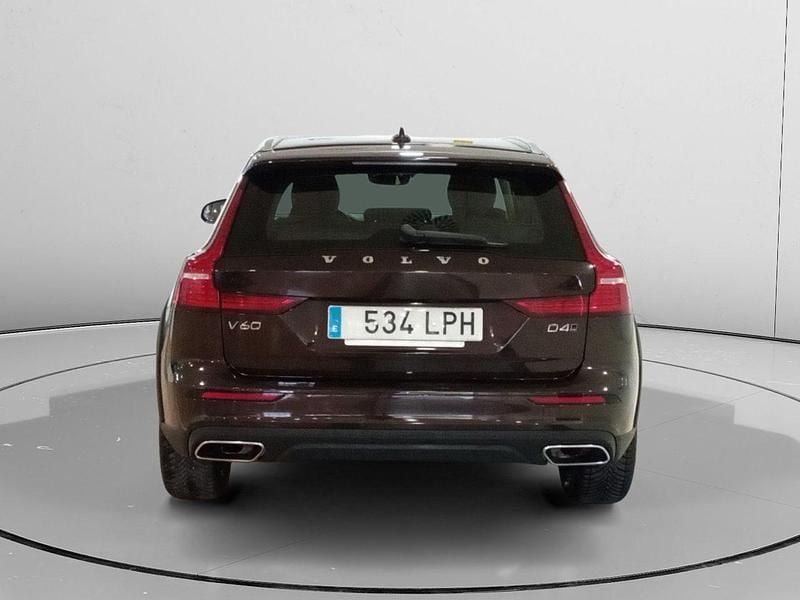 Usado Volvo V60 Inscription 190 CV (139 kW) 2021 Marrón Familiar