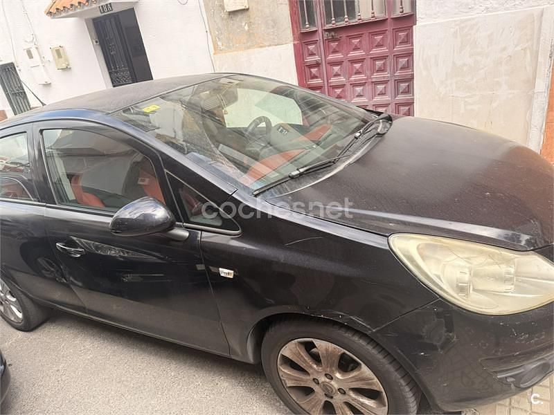 Usado Opel Corsa Cosmo 75 CV (55 kW) 2008 Negro Utilitario