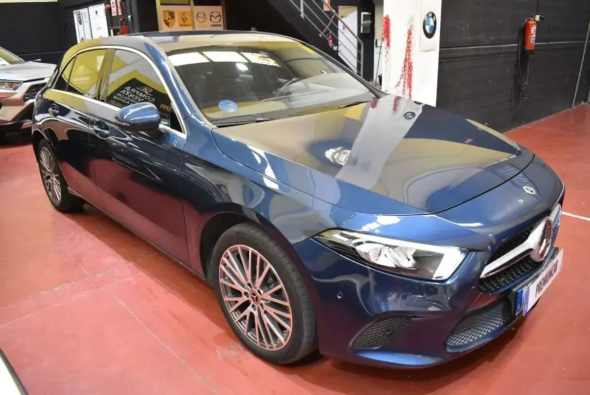 Usado Mercedes A250 218 CV (160 kW) 2022 Azul Utilitario